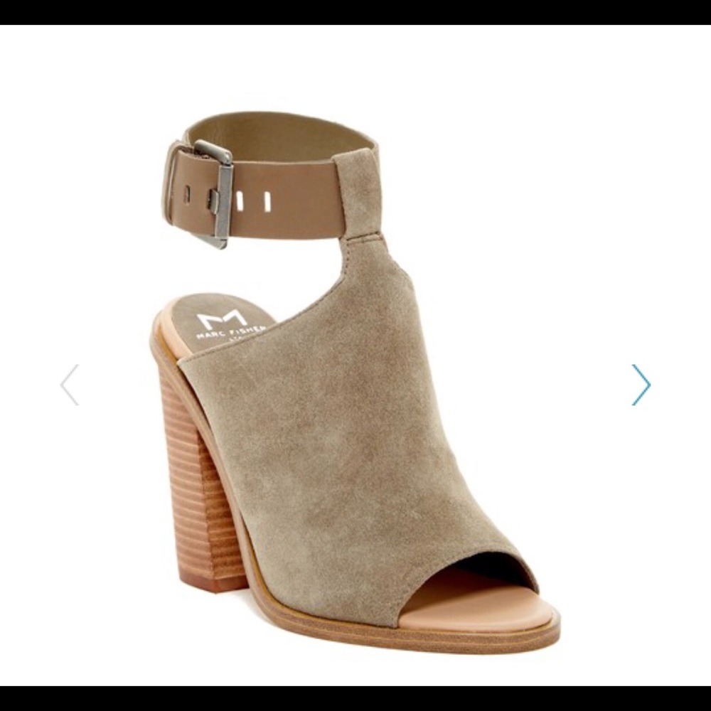 Marc Fisher LTD Vashi Ankle Strap Sandal 9.5
